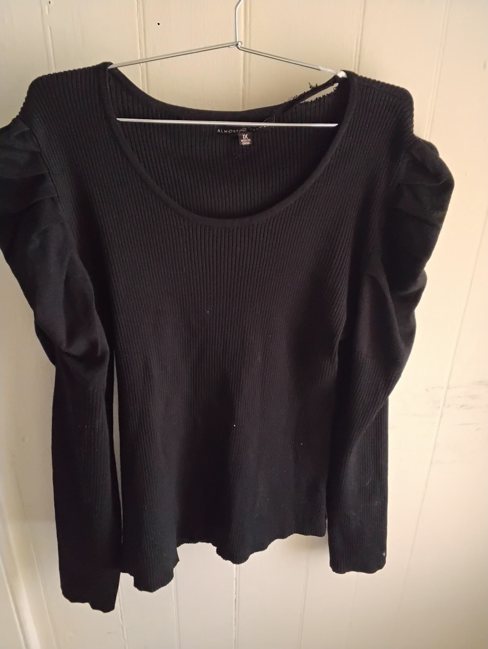 Almost Famous Black Ribbed Scoop Neck Top with Subtle Puff Detail